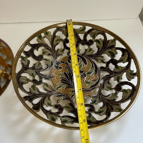 Brass, openwork cutout bowls with enamel color design /STUNNING/ set of 2 - Picture 9 of 10